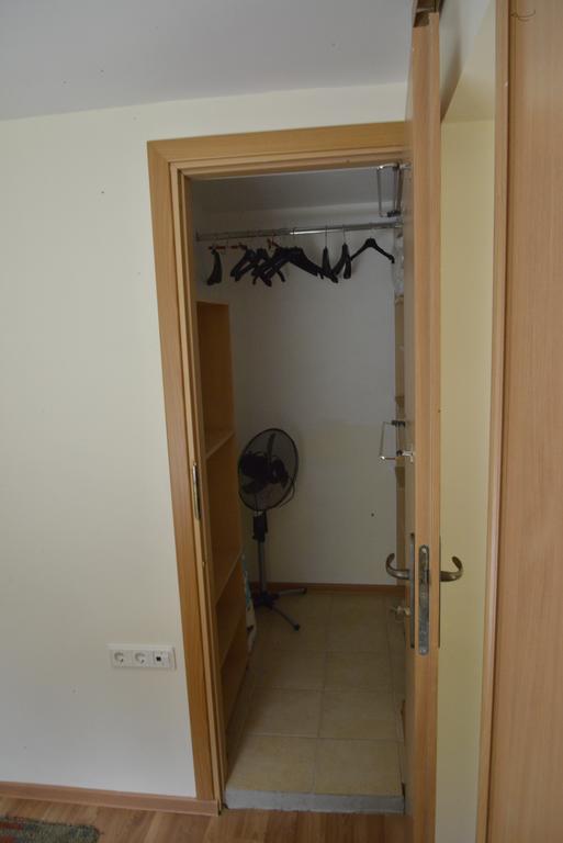 Apartment Rent Nida Luaran gambar